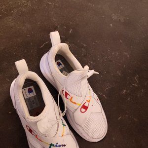 Brand new Champion D1 R Slip On X Women’s Slip On Sneaker Size 8 White/Rainbow